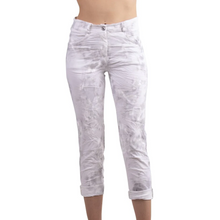 Load image into Gallery viewer, Fly Front Pocket Stretch Crop Pant
